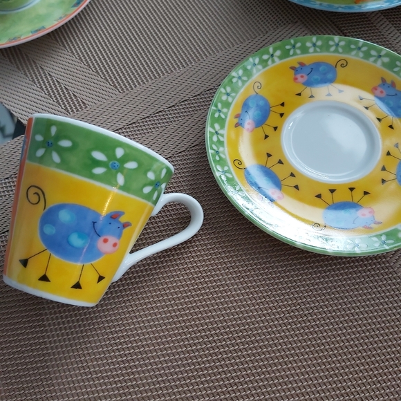 16 piece expresso cups and saucers - Picture 3 of 11